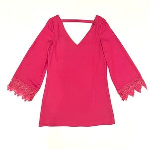 TOBI Hot Pink V Neck V Back Relaxed Fit Mini Dress w Lace Bell Sleeves Small EUC